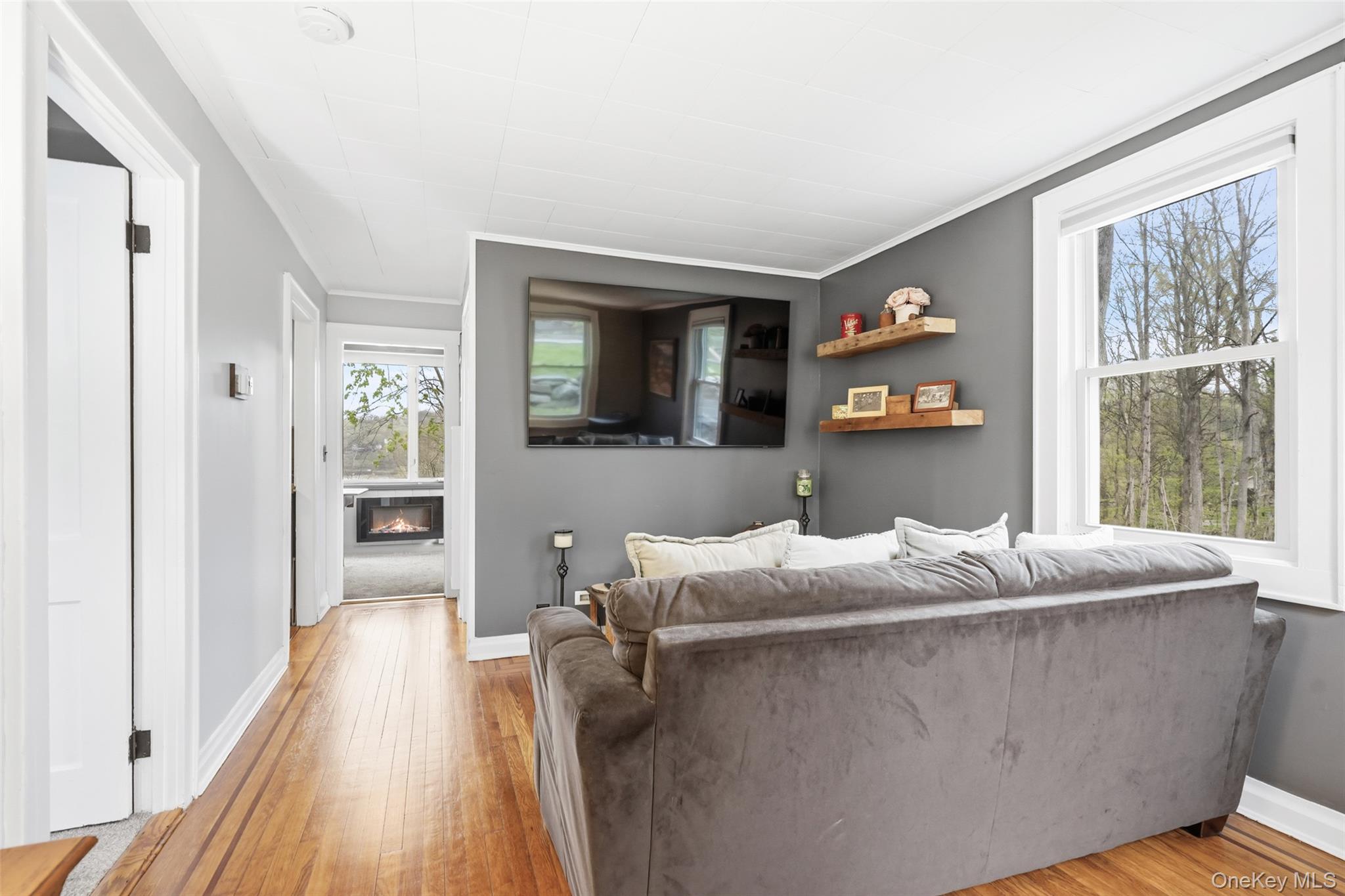 77 Montrose Drive