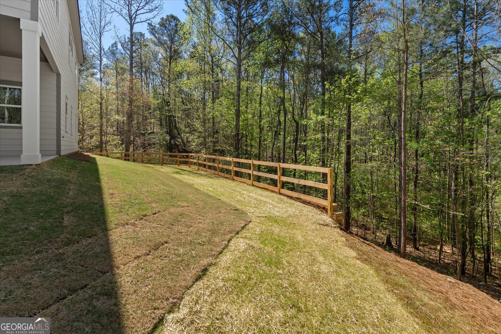 327 Crest Pointe S