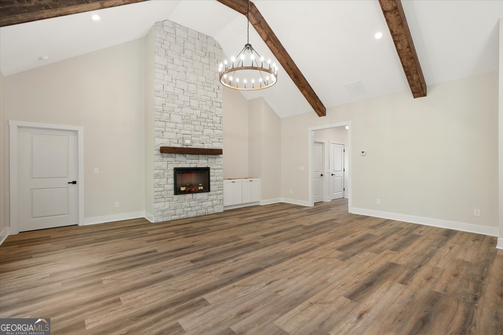 327 Crest Pointe S