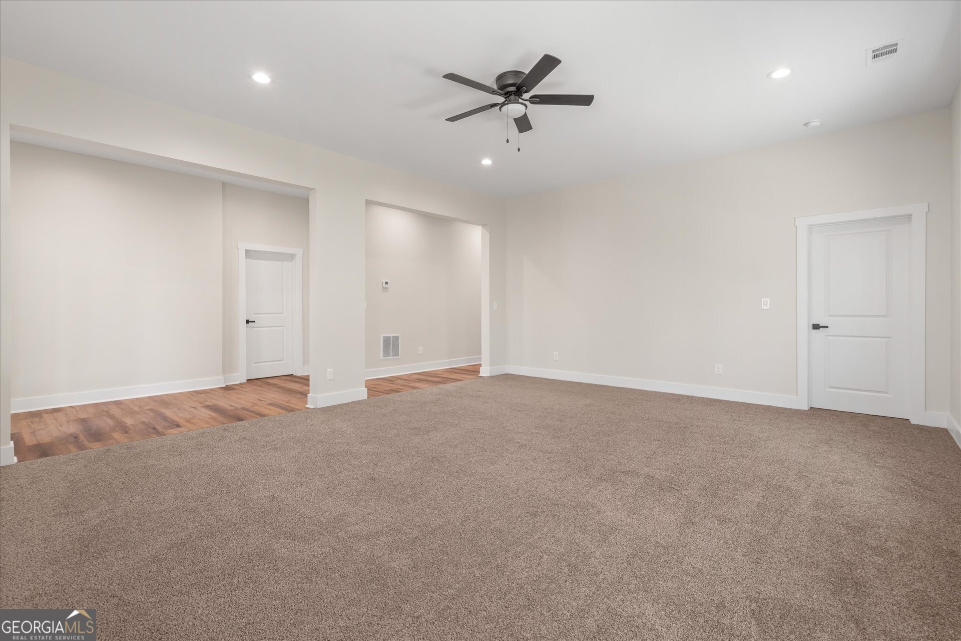 327 Crest Pointe S