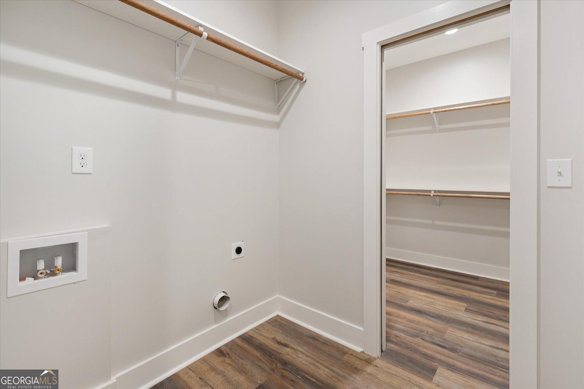 327 Crest Pointe S