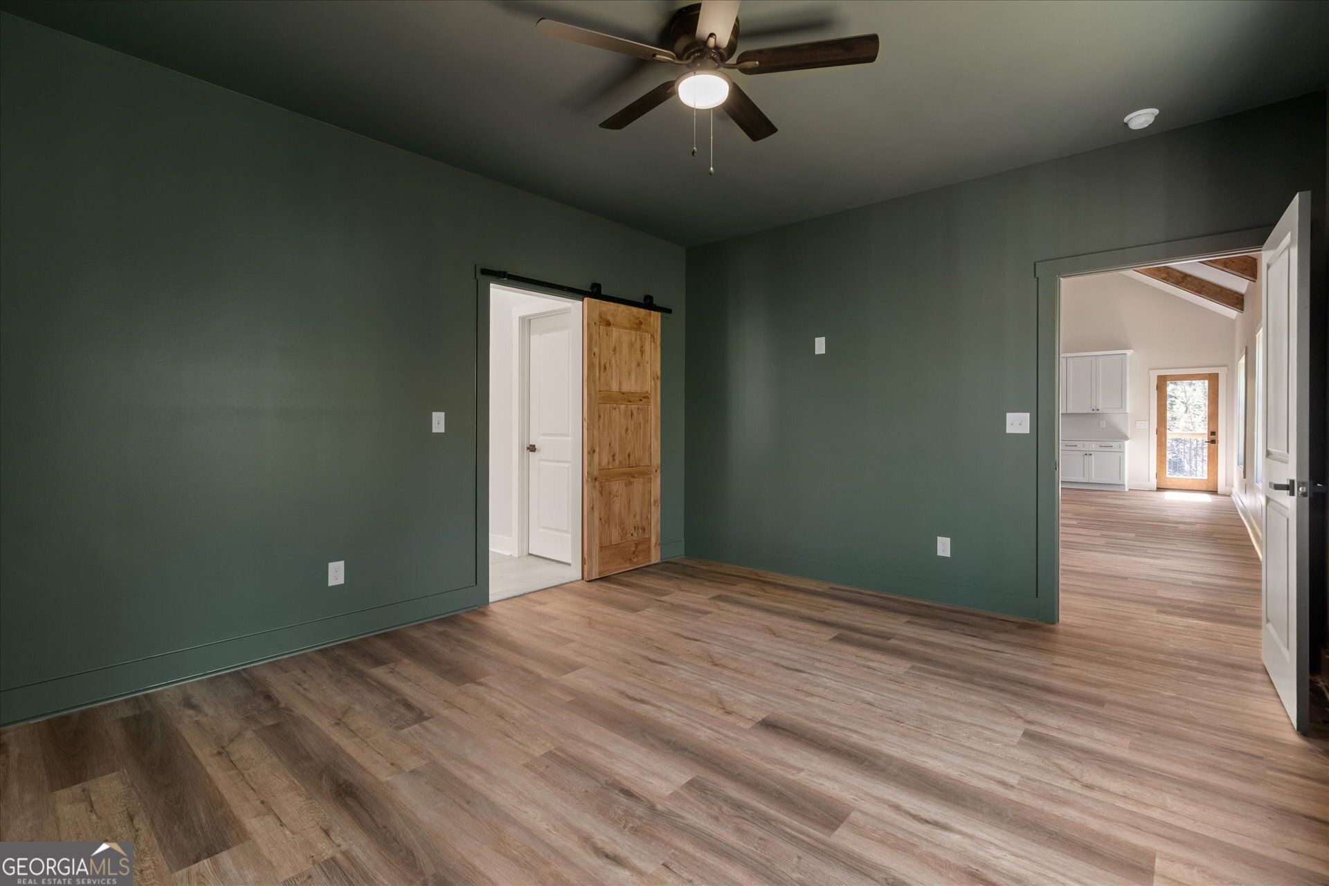 327 Crest Pointe S