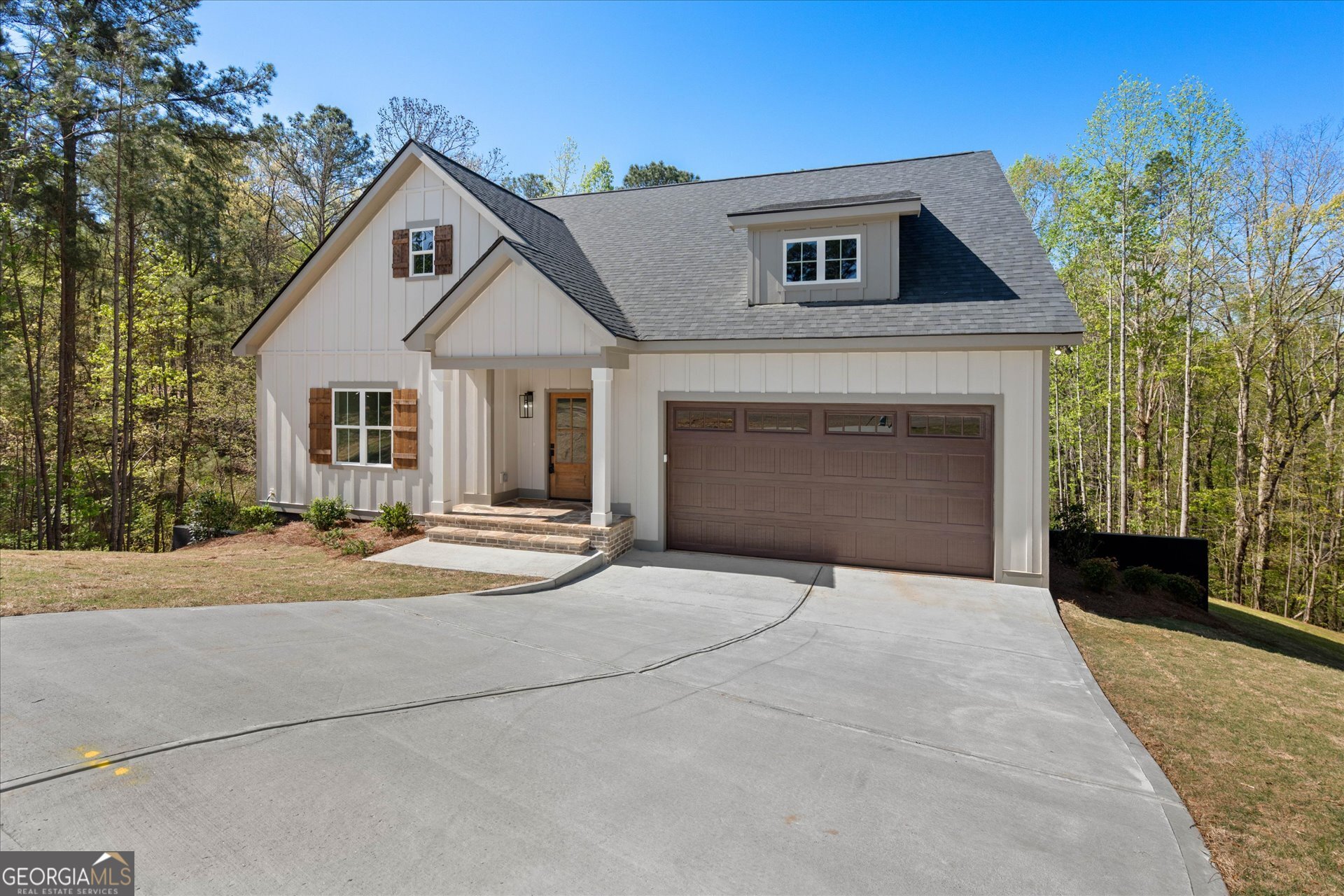 327 Crest Pointe S