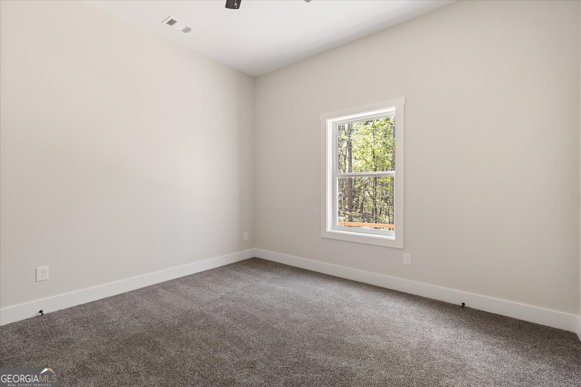 327 Crest Pointe S