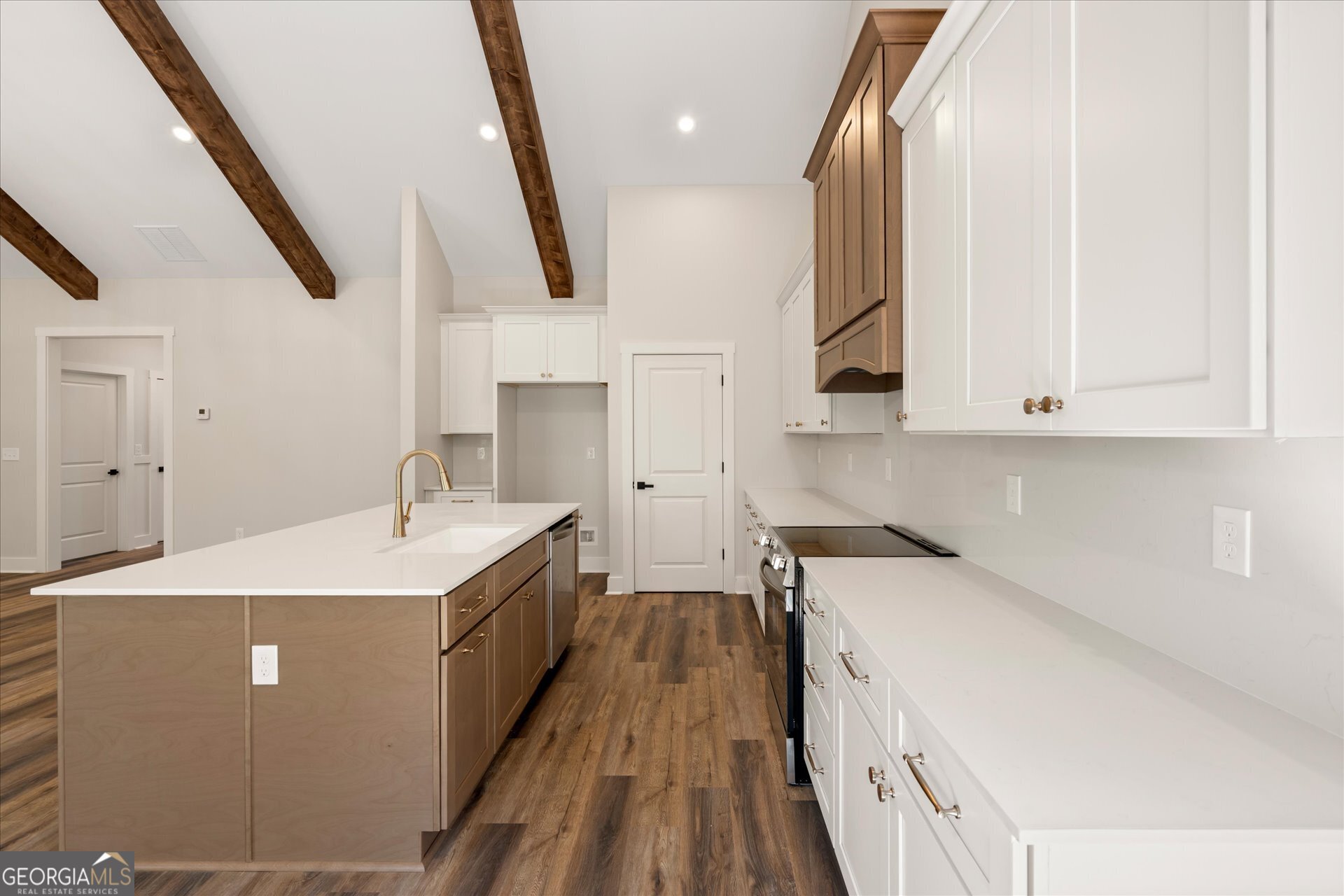 327 Crest Pointe S