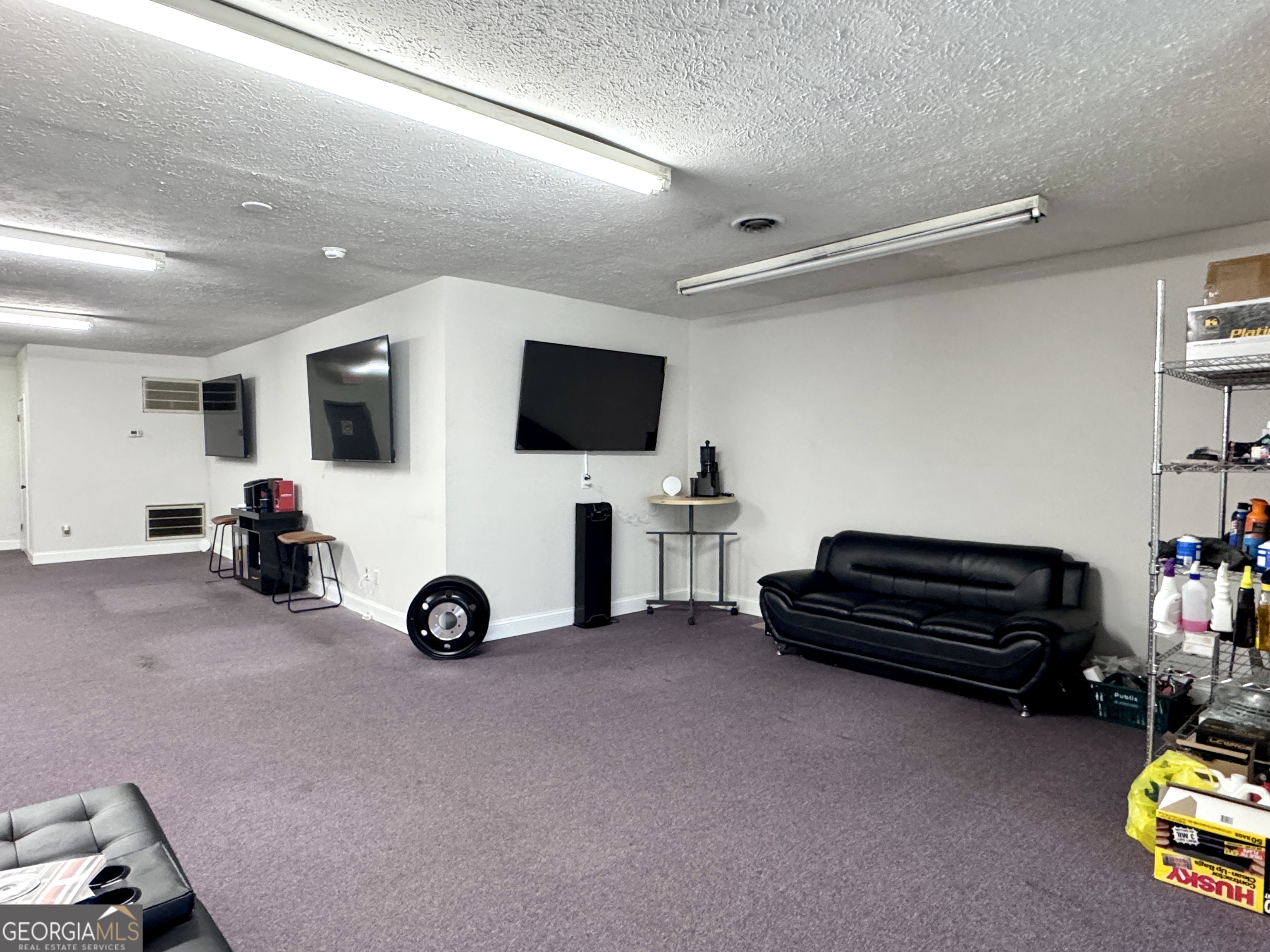 11431 Veterans Memorial Highway