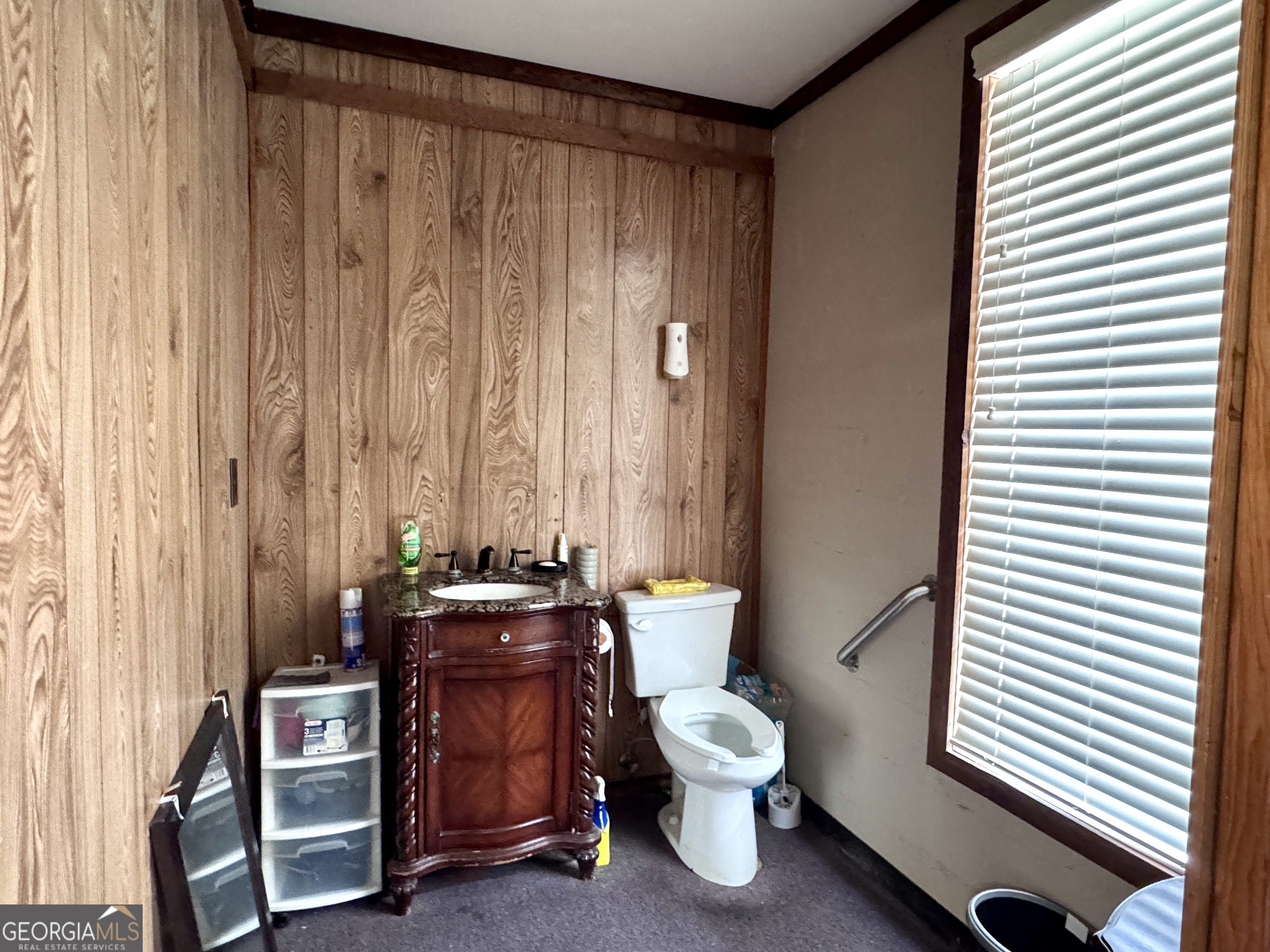 11431 Veterans Memorial Highway