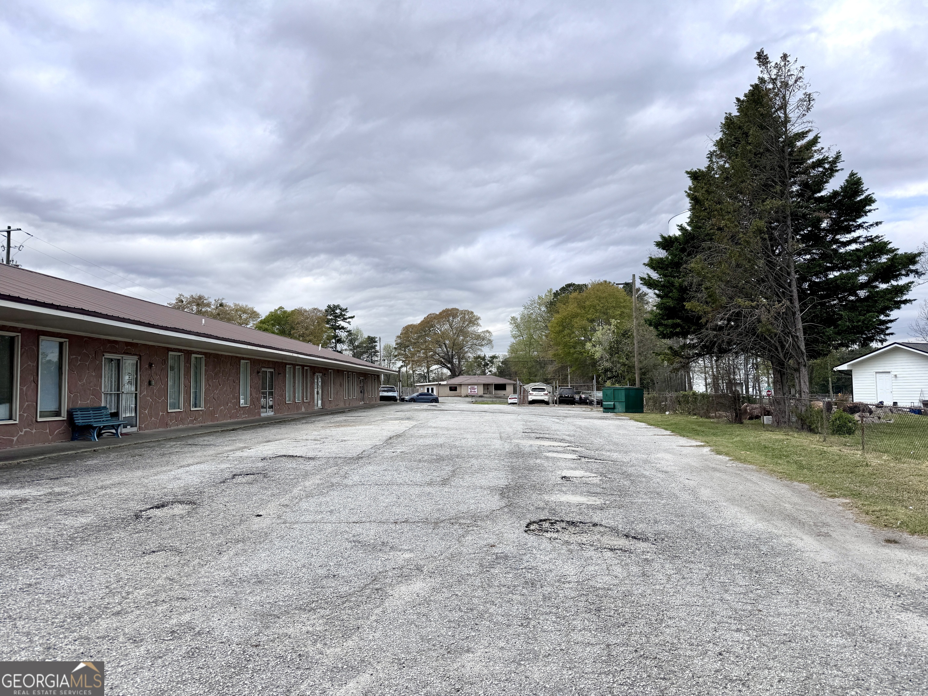 11431 Veterans Memorial Highway