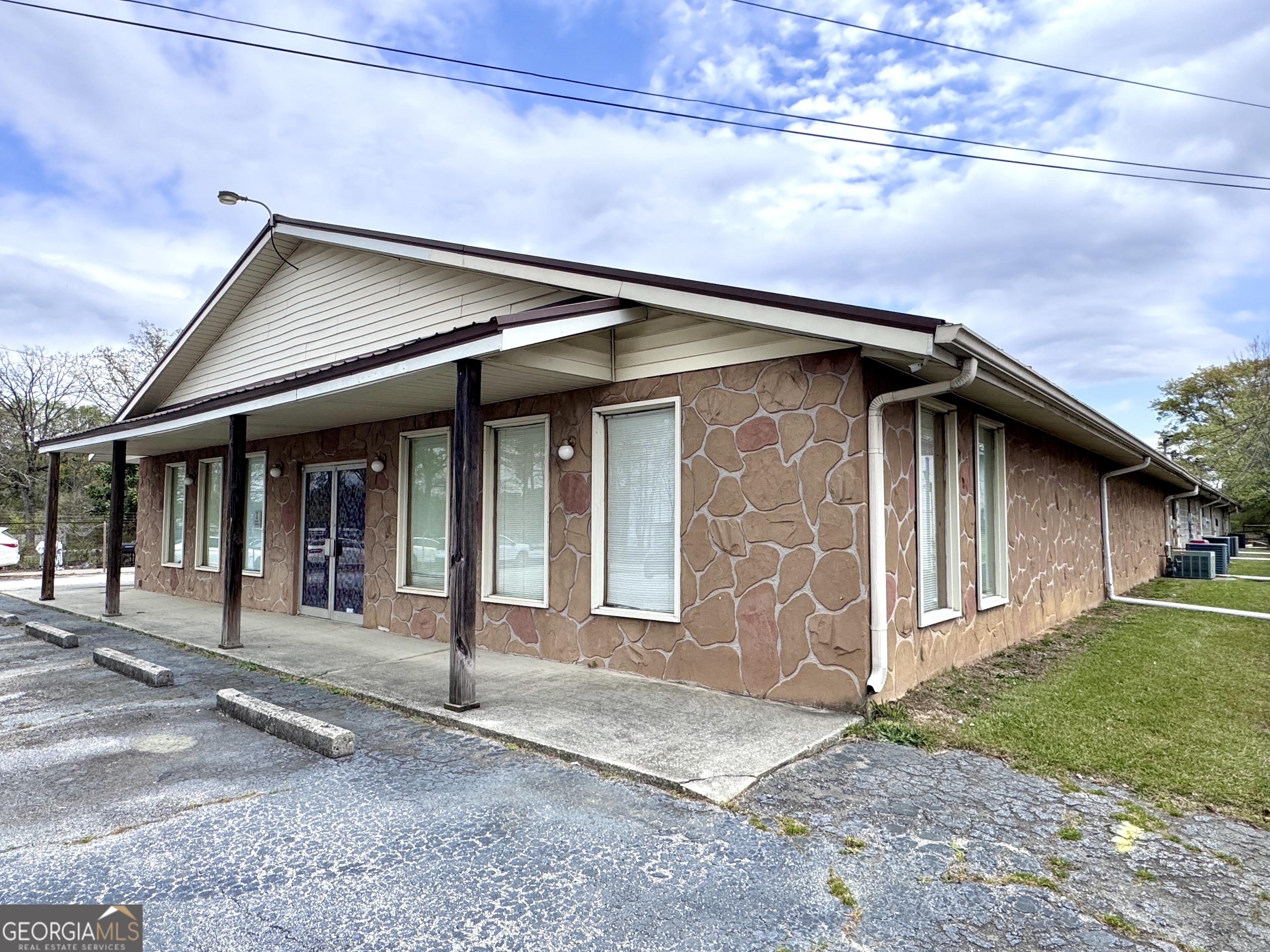 11431 Veterans Memorial Highway # C