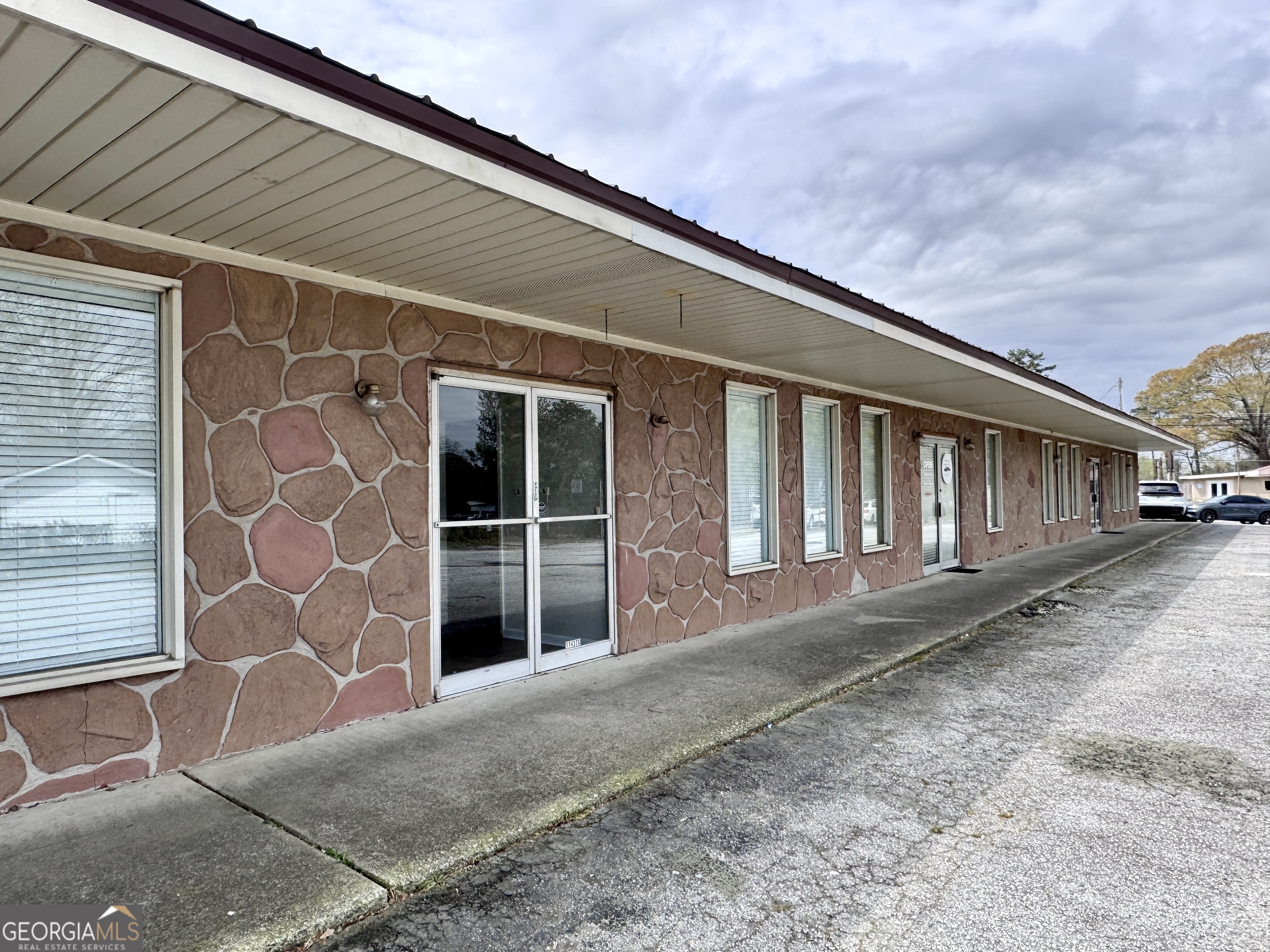 11431 Veterans Memorial Highway # C