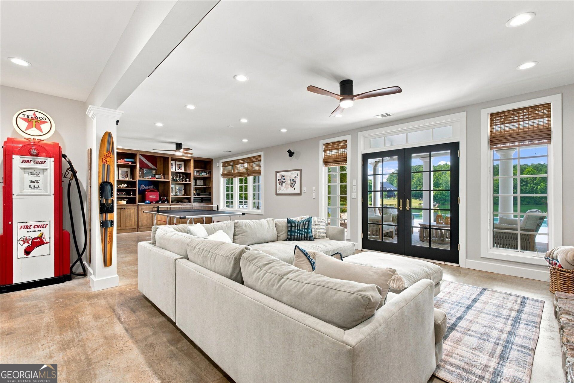 108 Oakmont Court