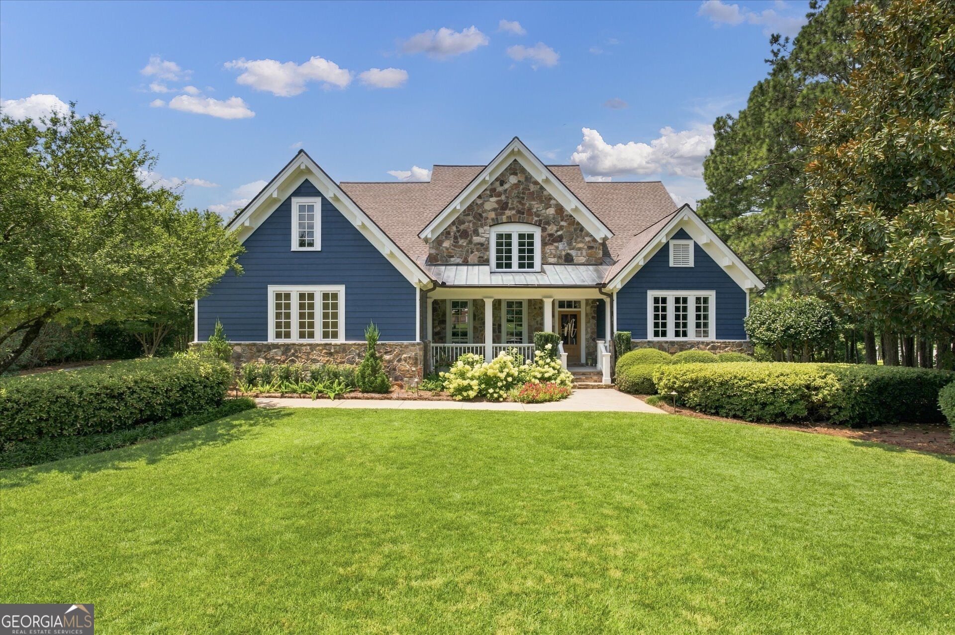 108 Oakmont Court
