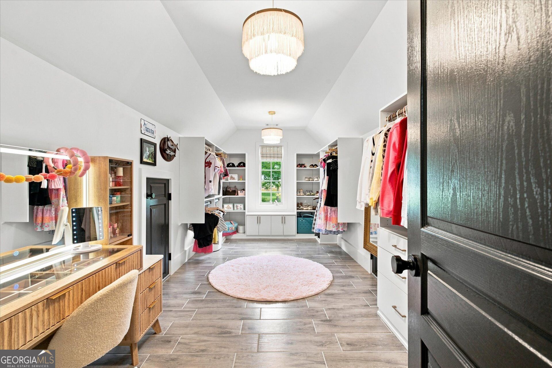 108 Oakmont Court