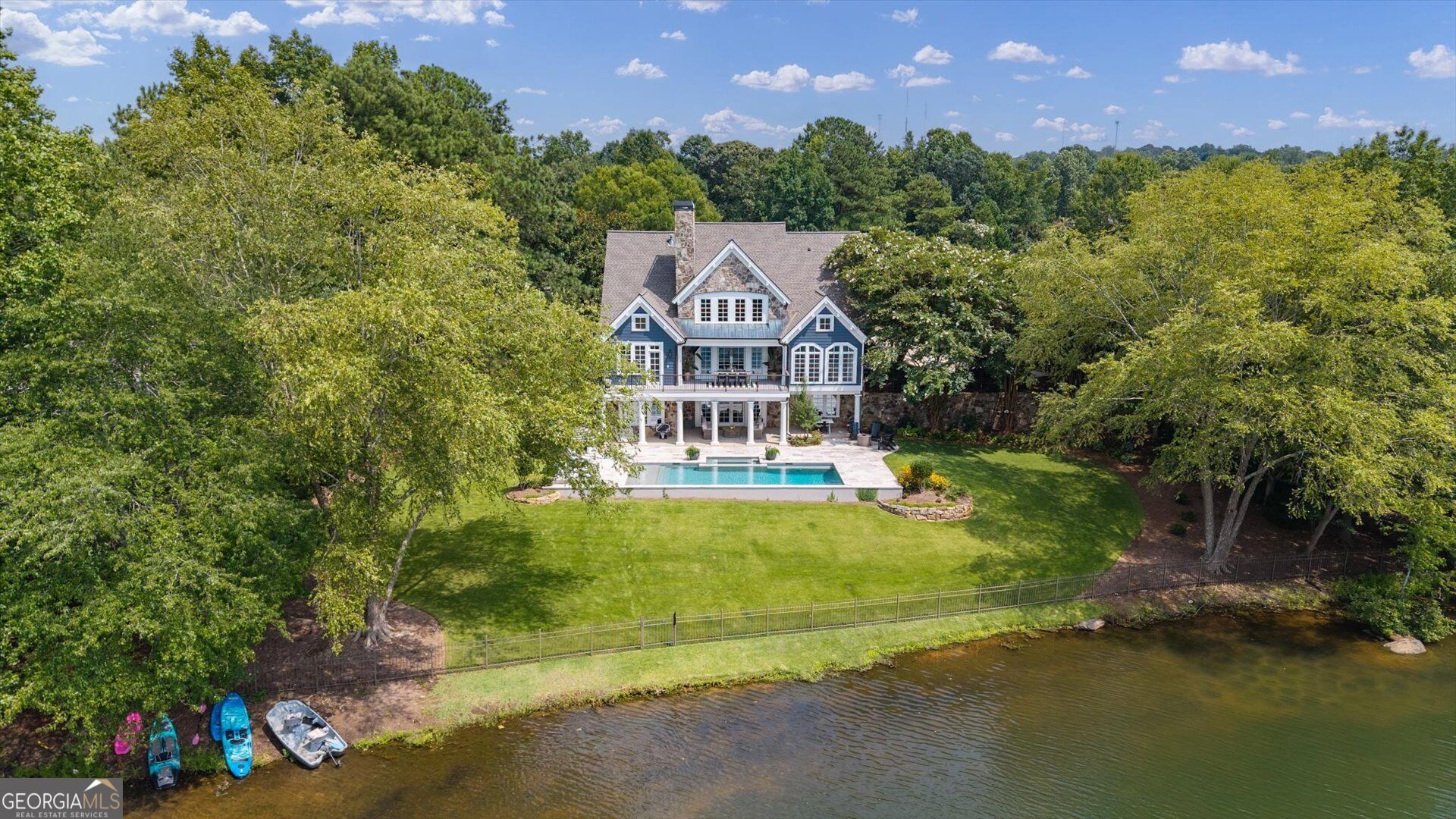 108 Oakmont Court