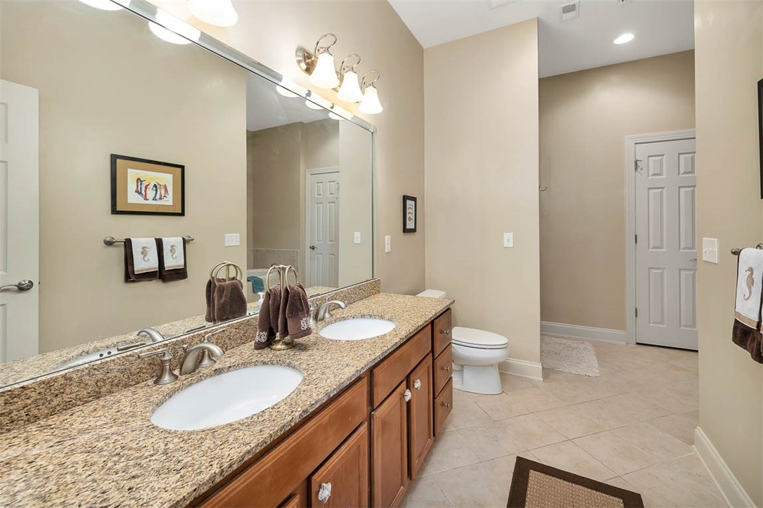 1104 Grand View Drive