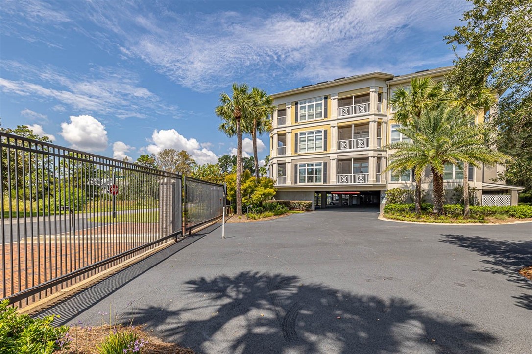 1104 Grand View Drive