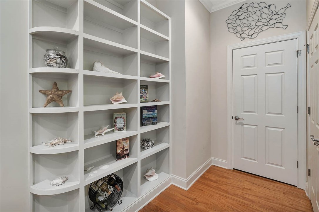 1104 Grand View Drive