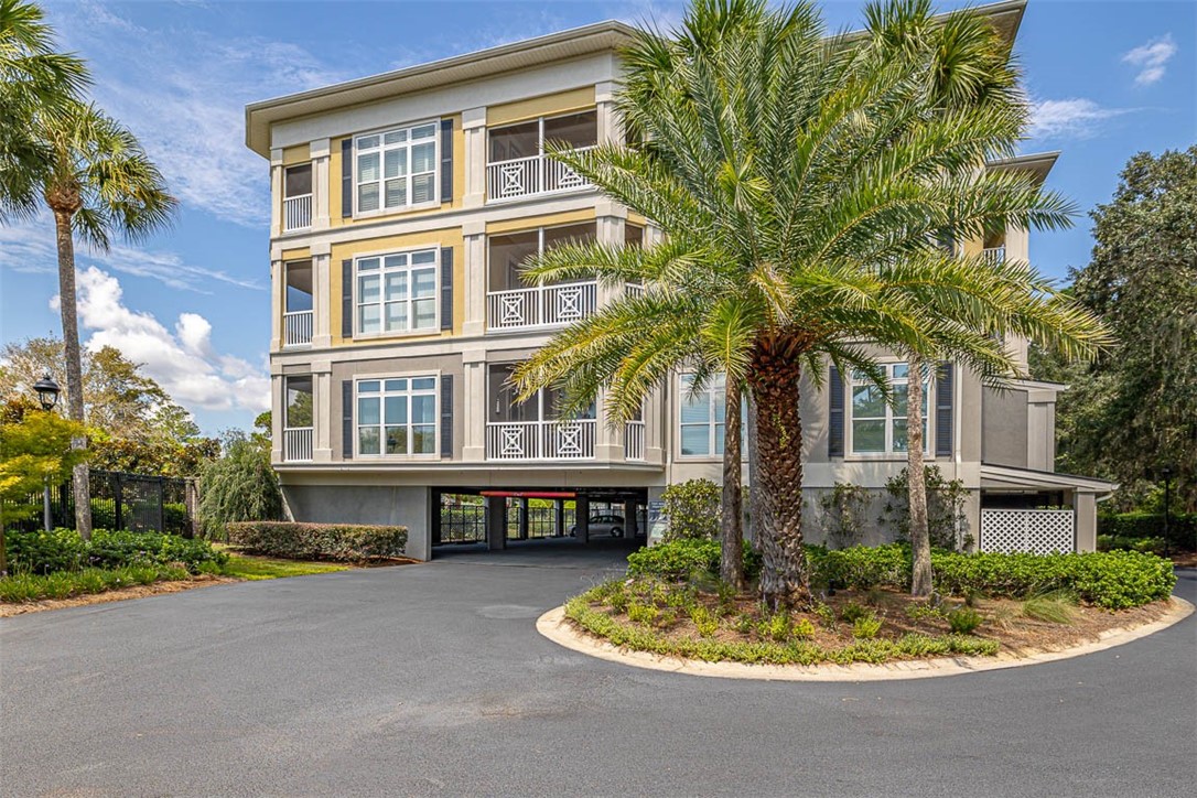 1104 Grand View Drive