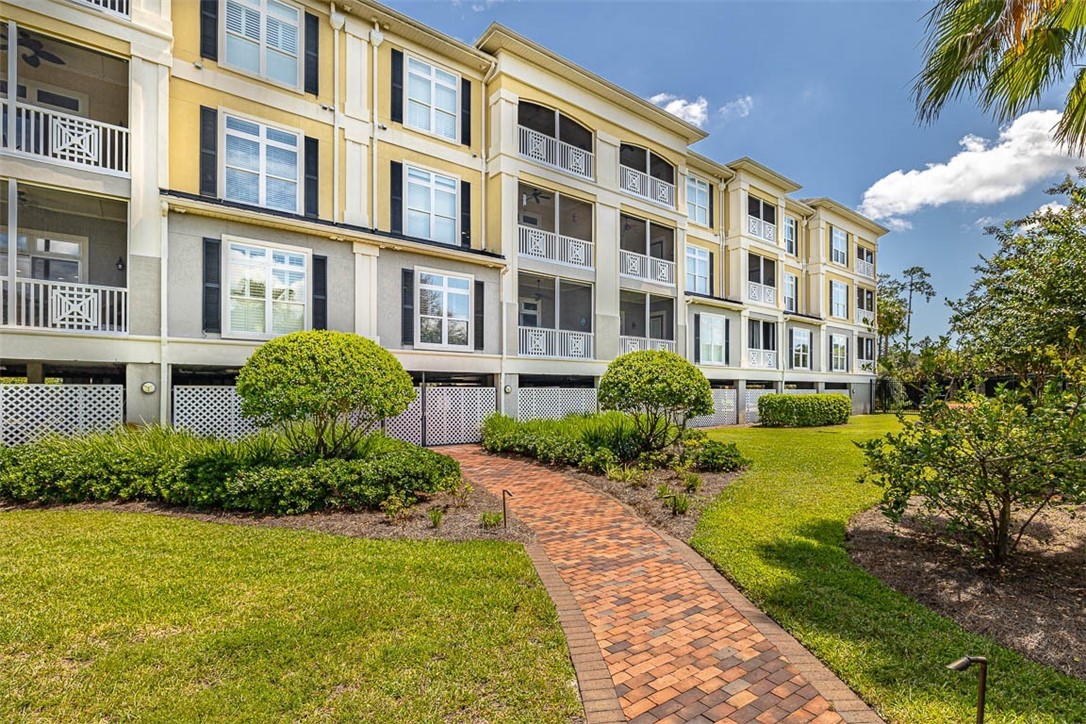 1104 Grand View Drive