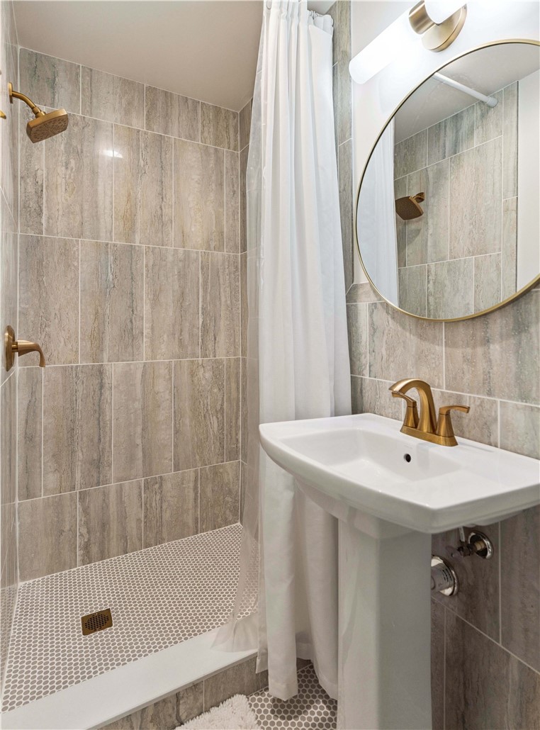 519 Wesley Oak Circle