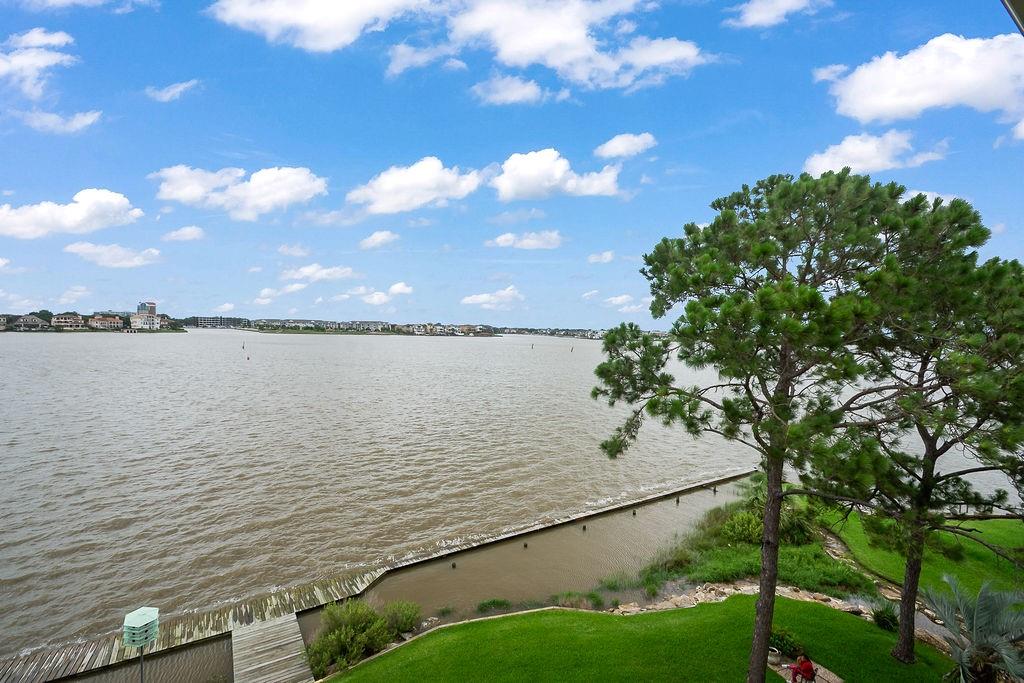 401 Lakeside Lane # 311