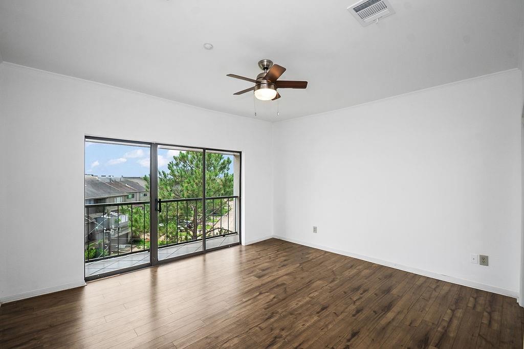 401 Lakeside Lane # 311
