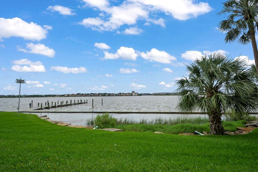 401 Lakeside Lane # 311