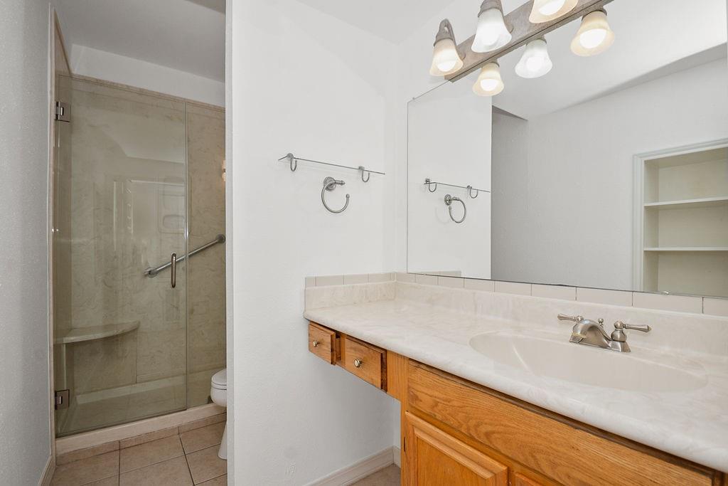 401 Lakeside Lane # 311