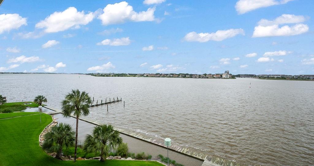 401 Lakeside Lane # 311