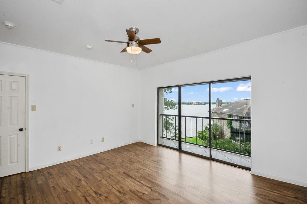 401 Lakeside Lane # 311