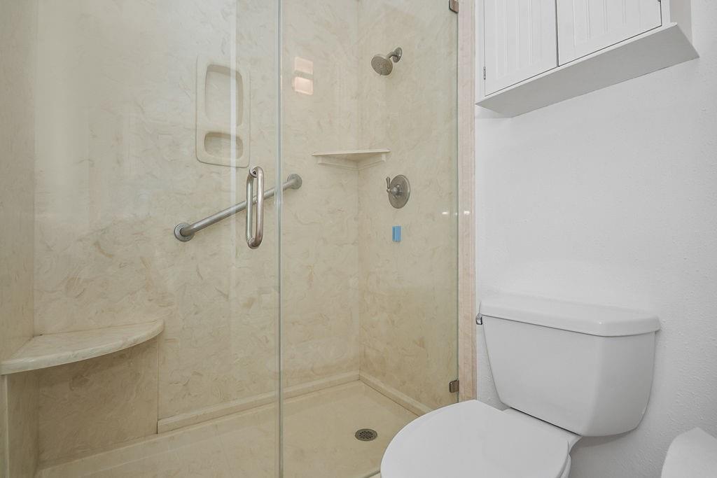401 Lakeside Lane # 311