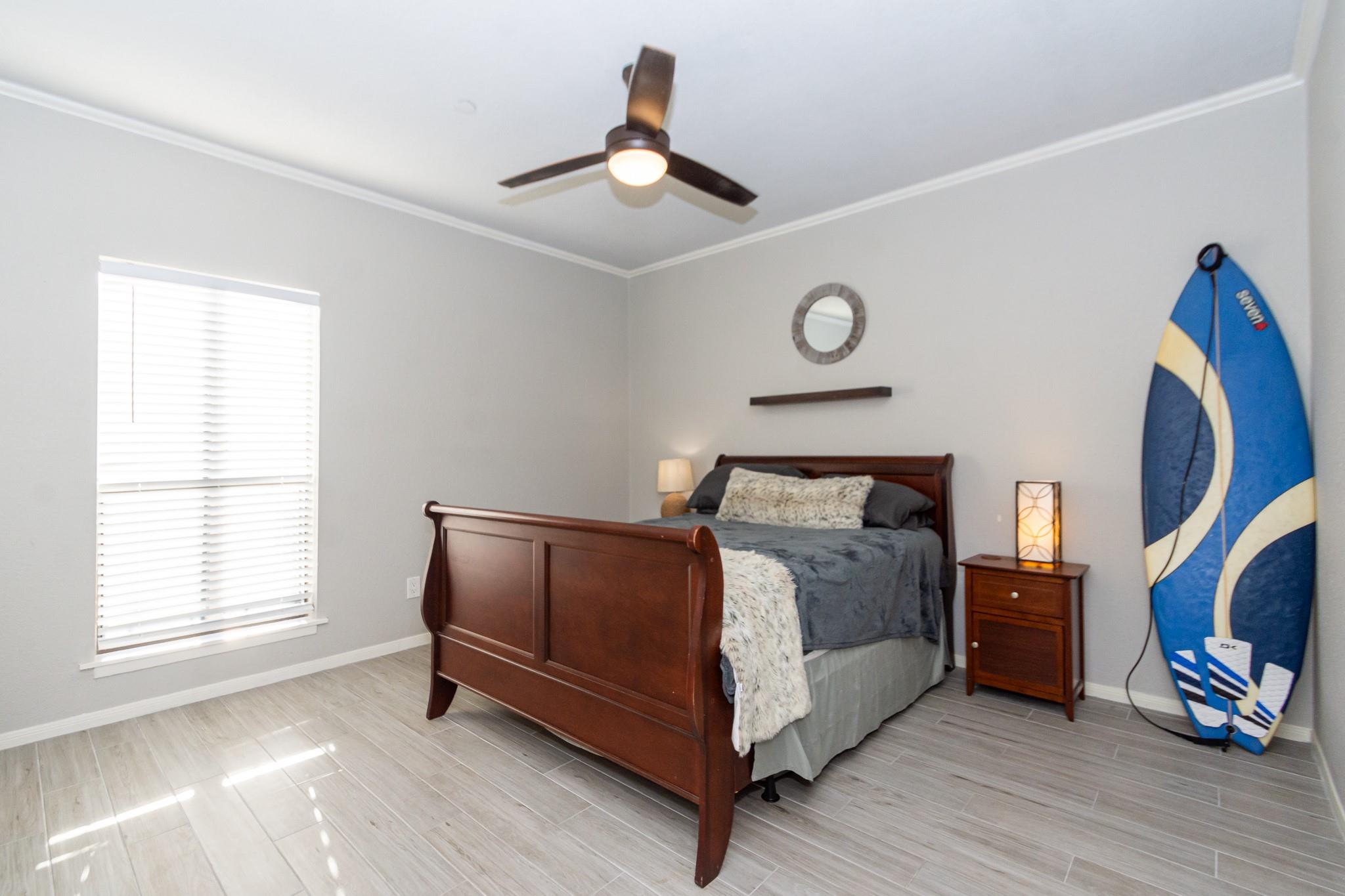 351 Lakeside Lane # 204