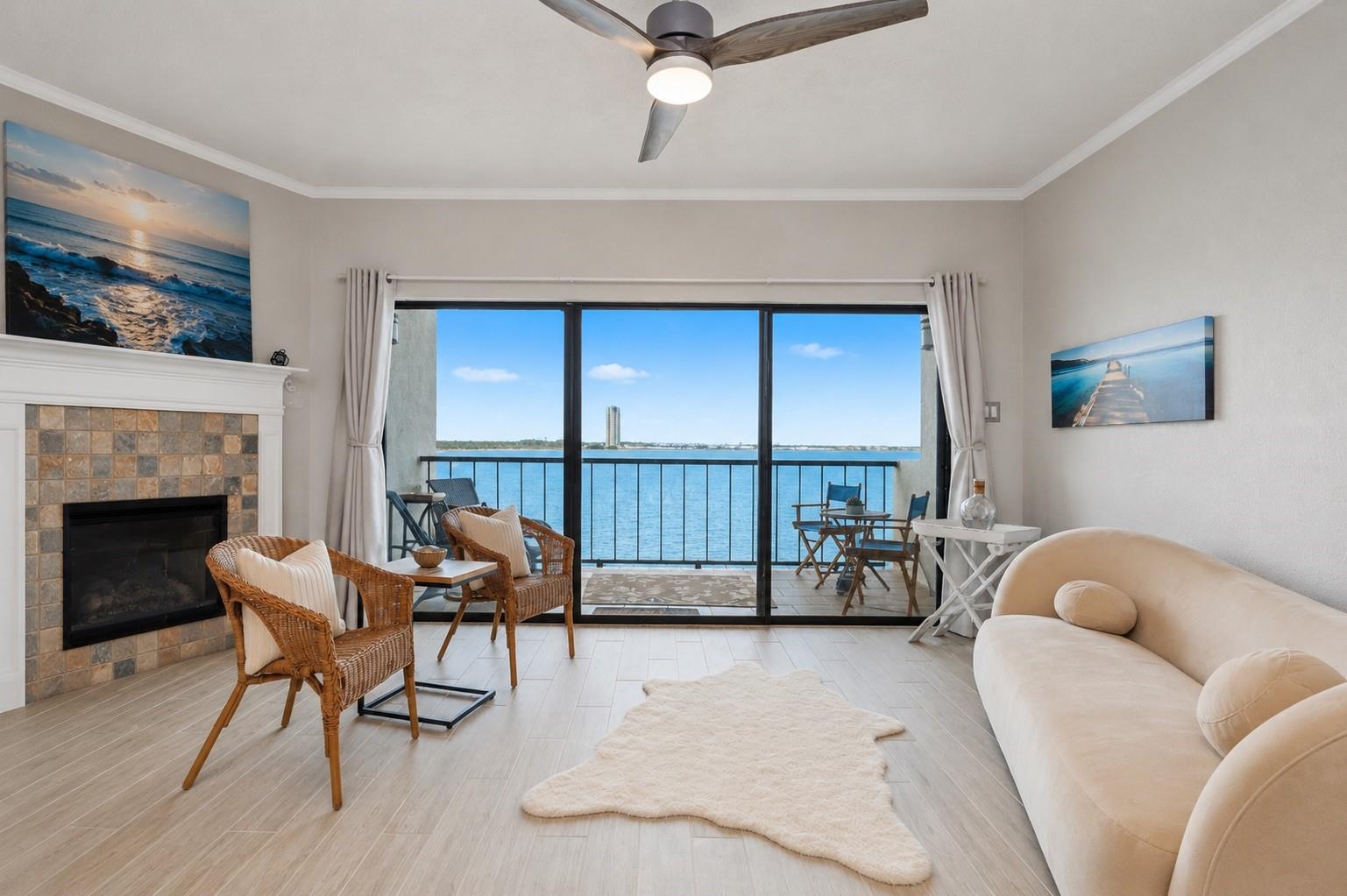 351 Lakeside Lane # 204