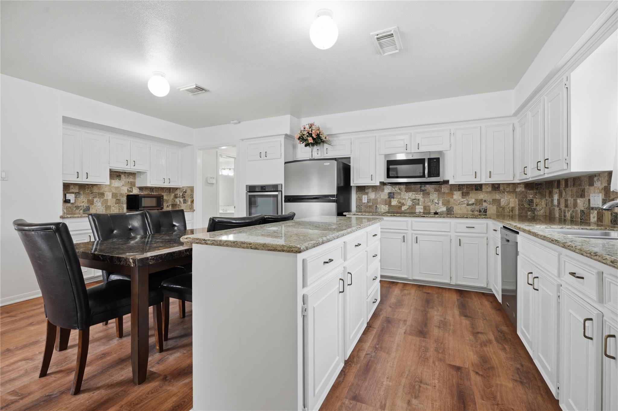 15319 Seahorse Drive