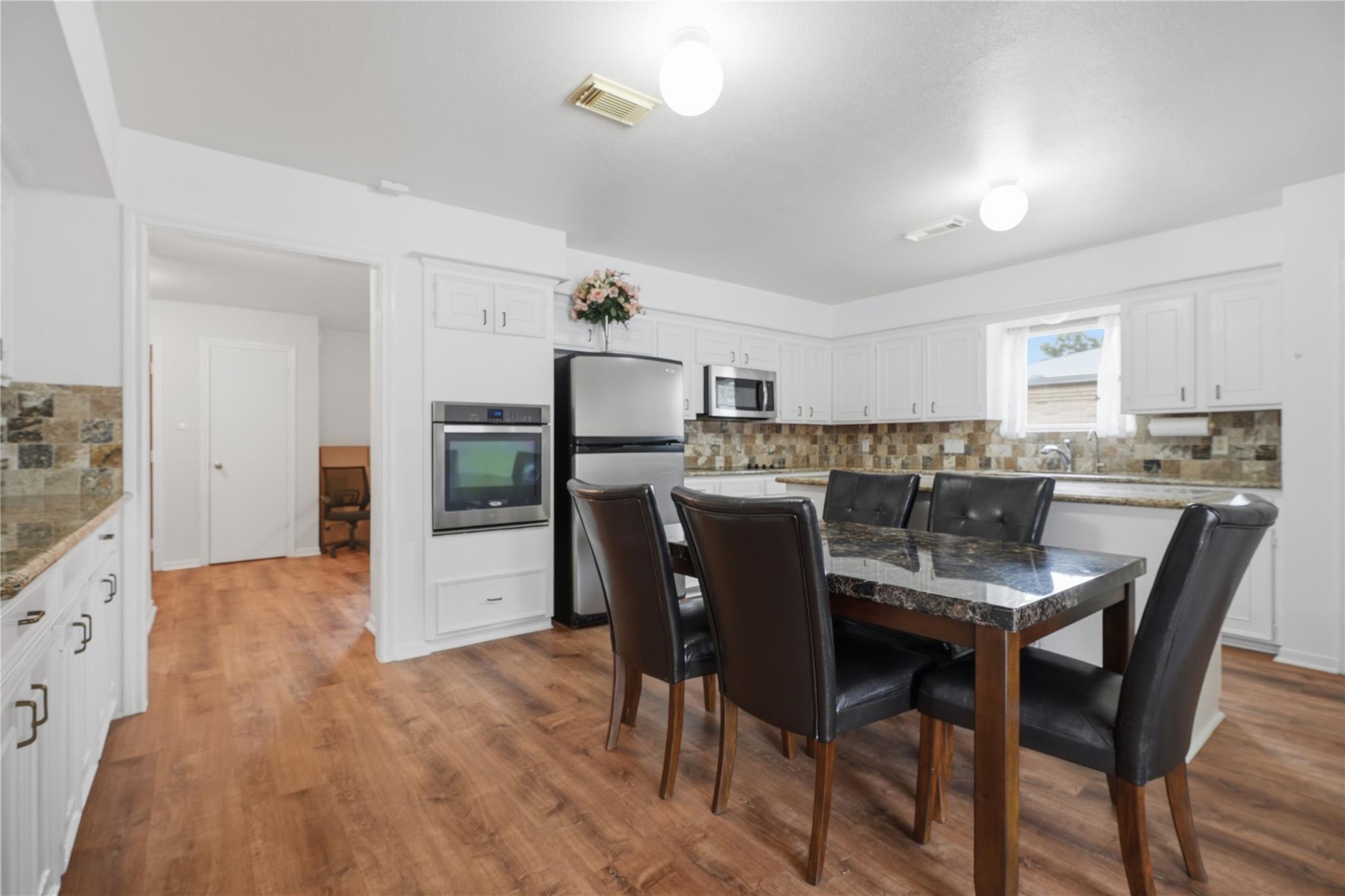 15319 Seahorse Drive