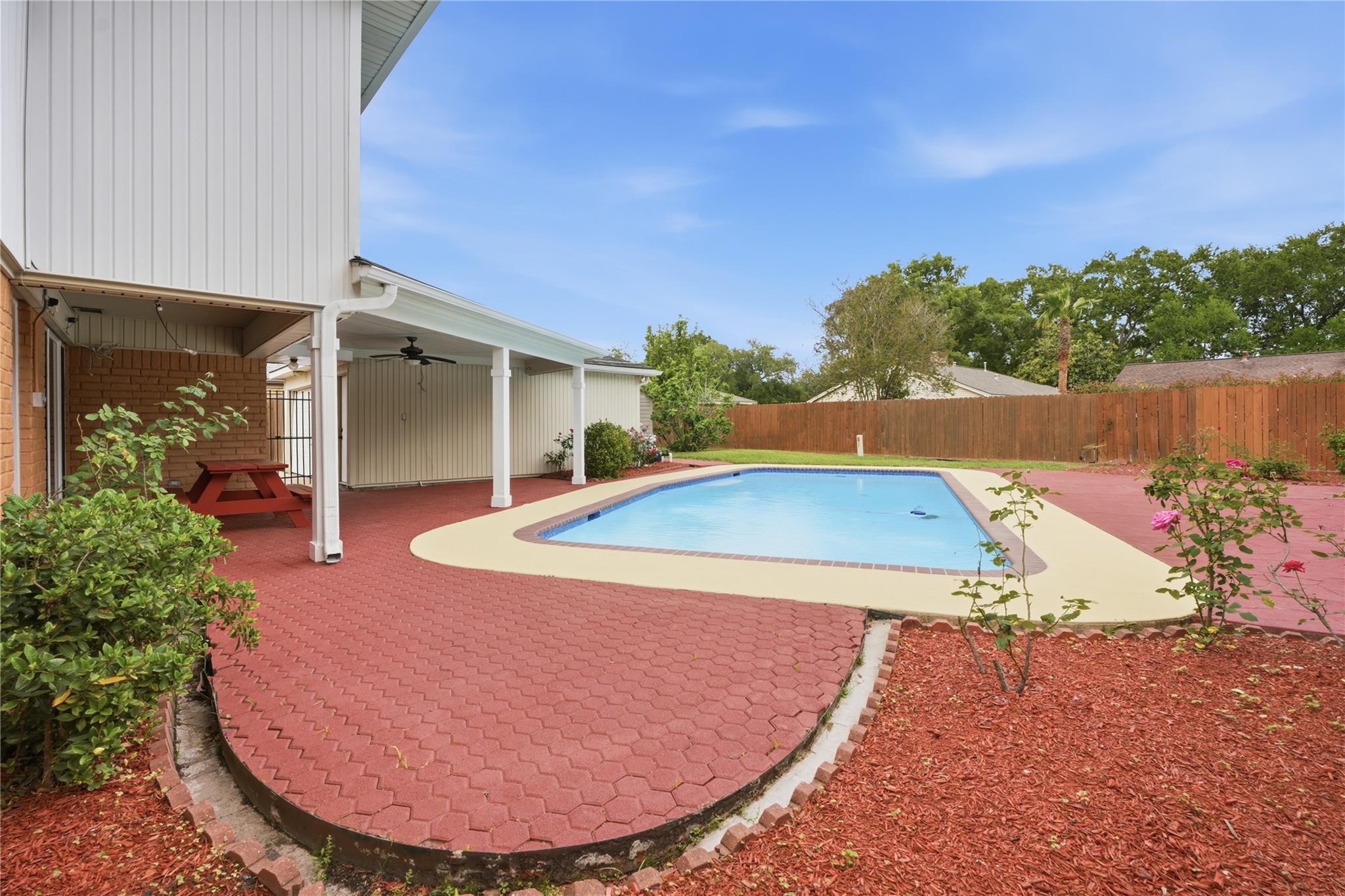 15319 Seahorse Drive