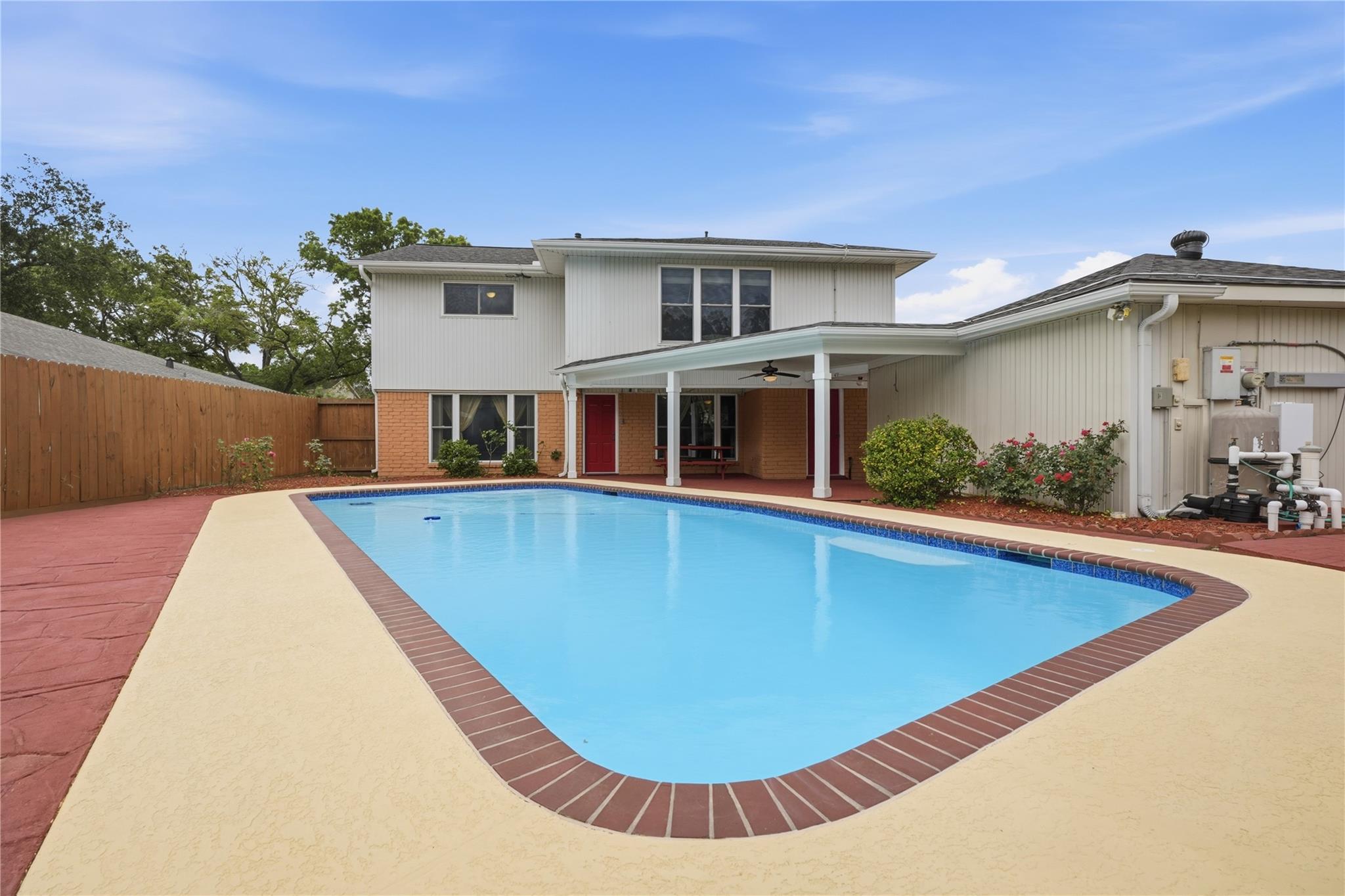 15319 Seahorse Drive