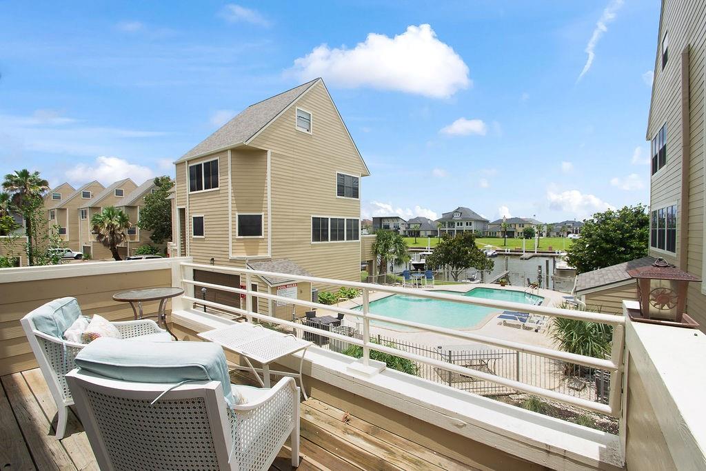 888 Davis Road