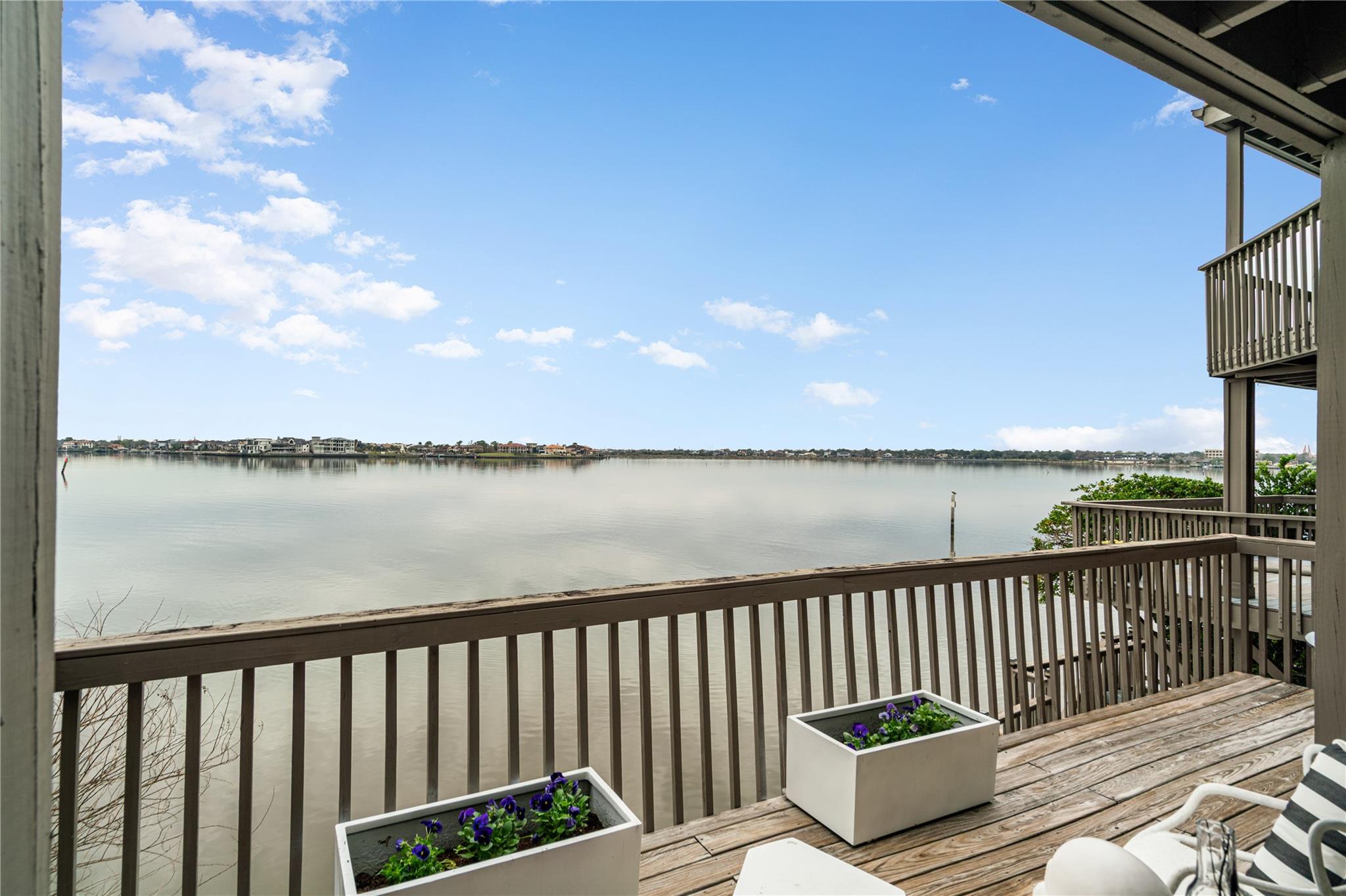 2818 Lighthouse Drive