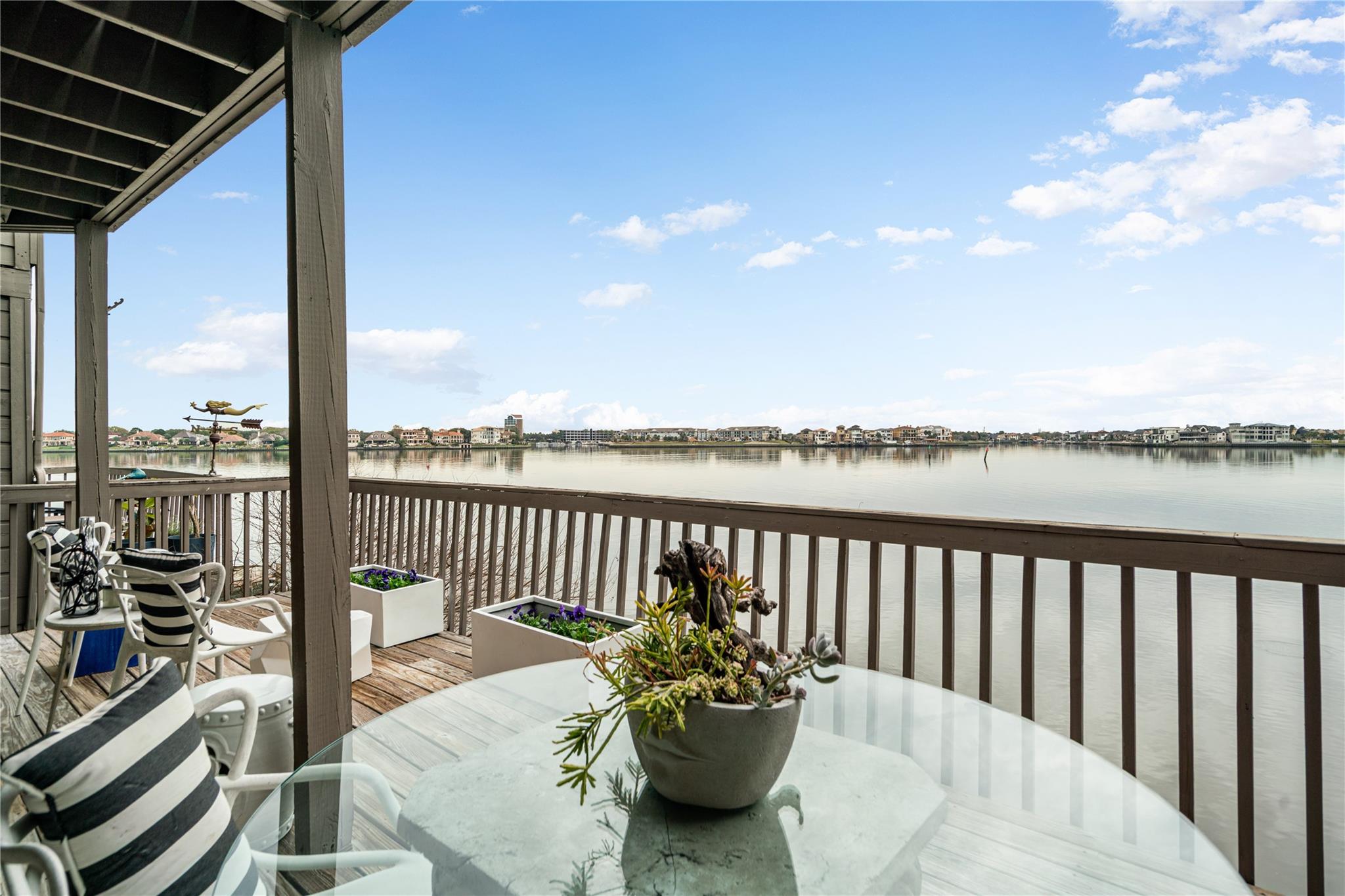 2818 Lighthouse Drive