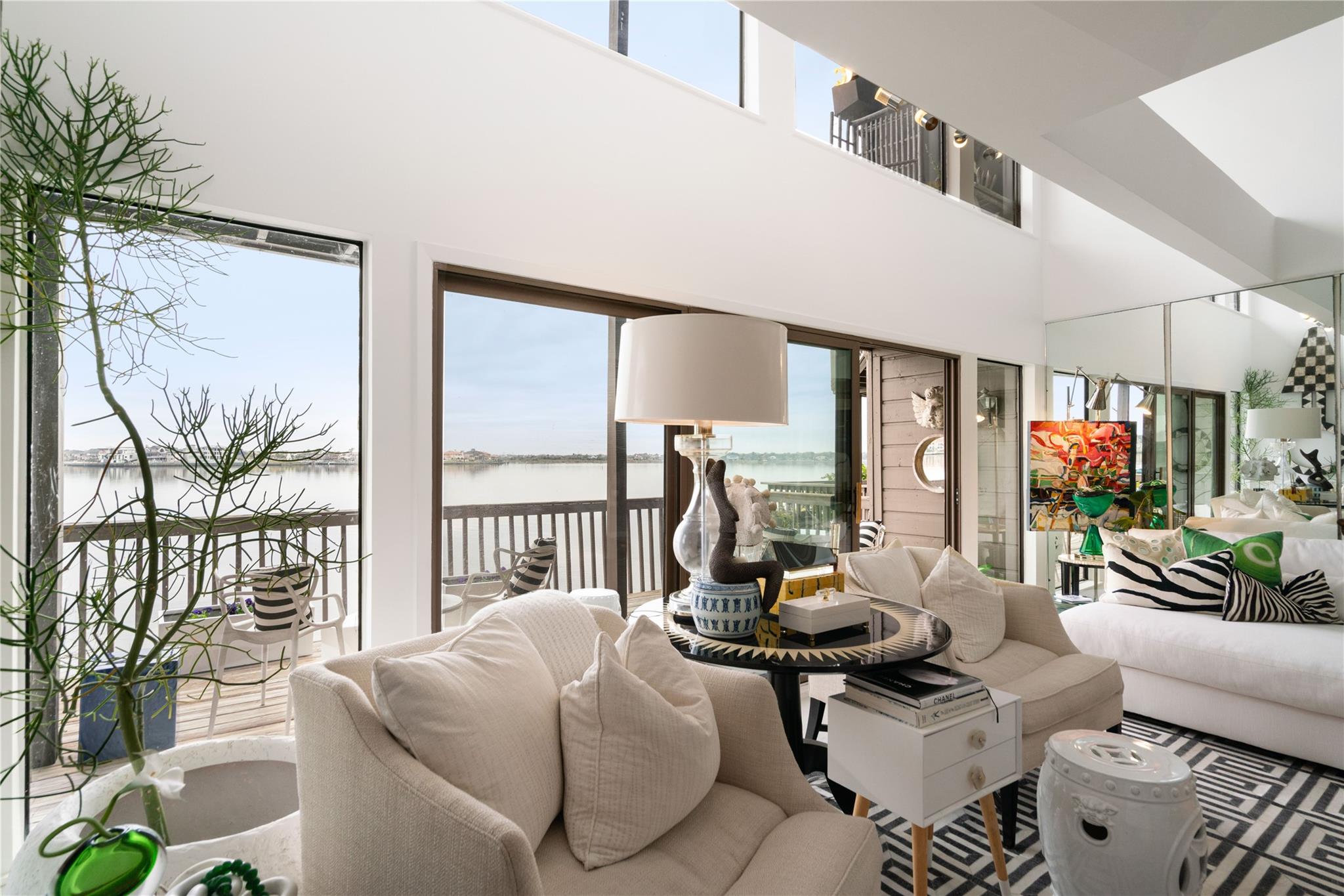 2818 Lighthouse Drive