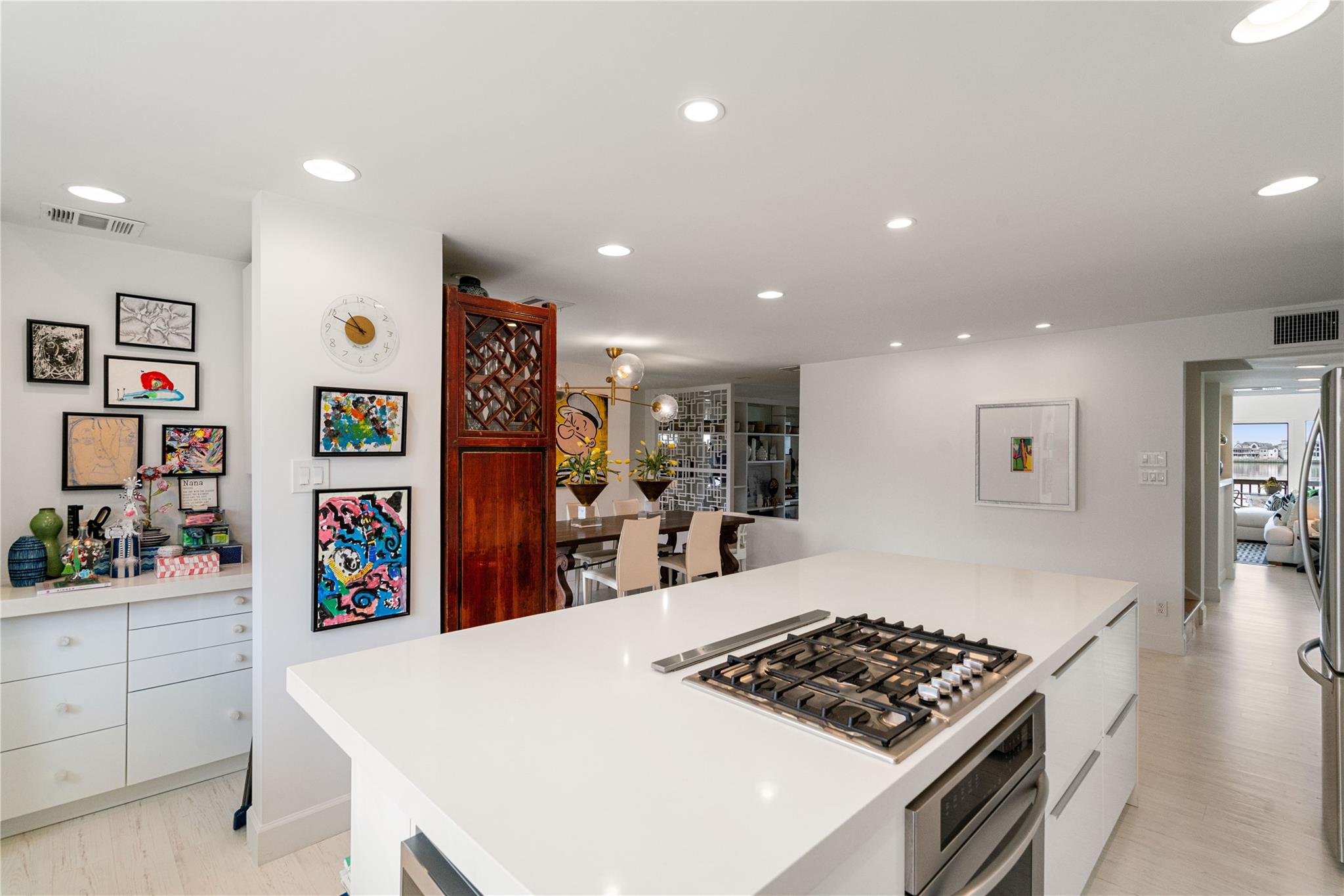 2818 Lighthouse Drive