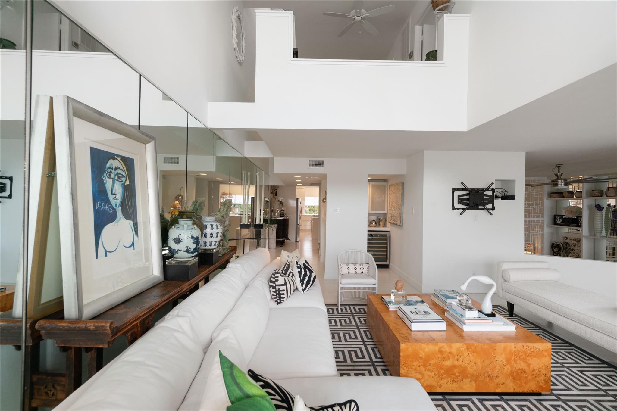 2818 Lighthouse Drive