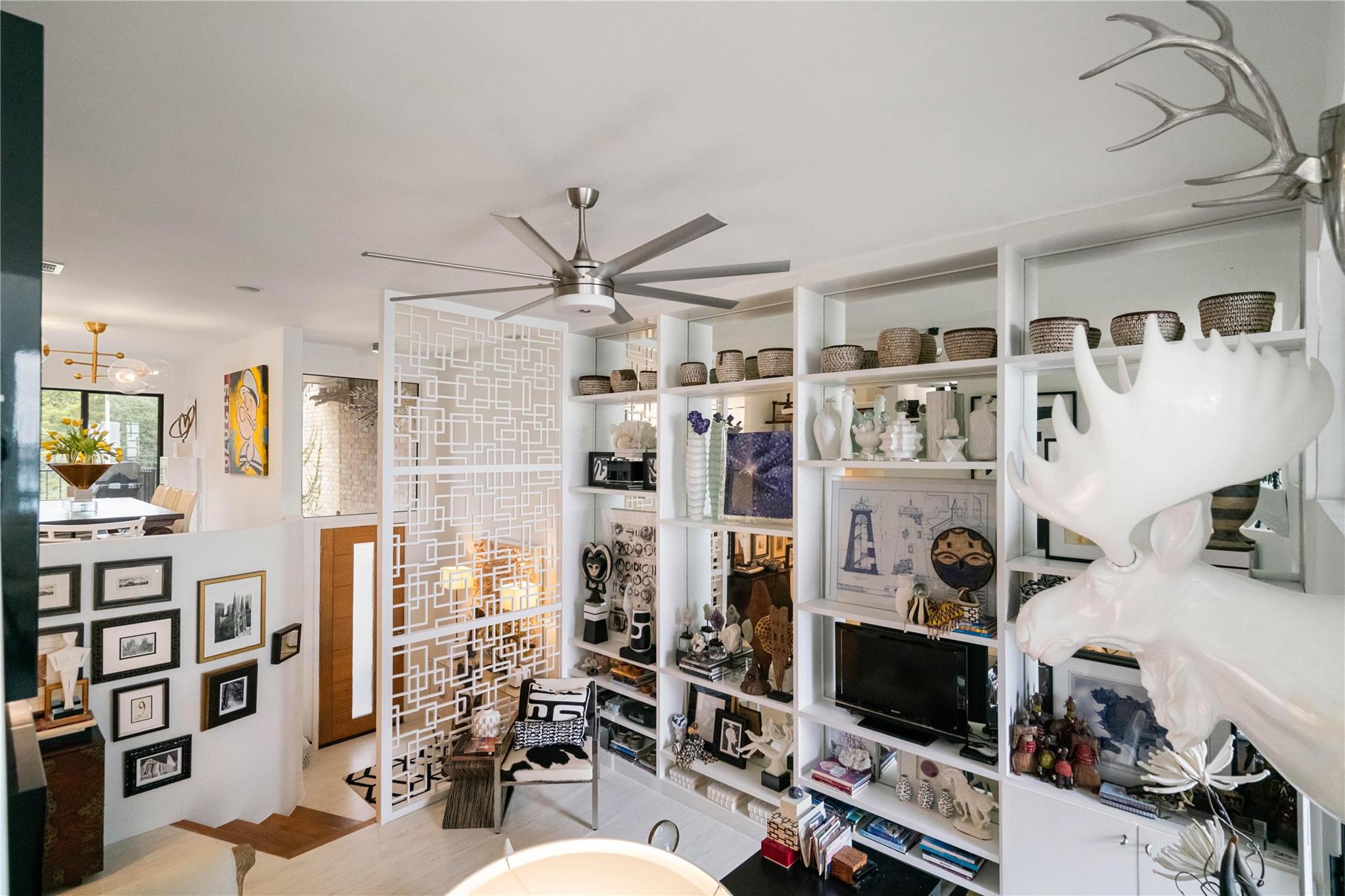 2818 Lighthouse Drive