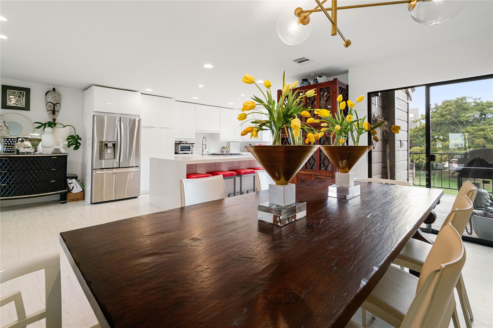 2818 Lighthouse Drive