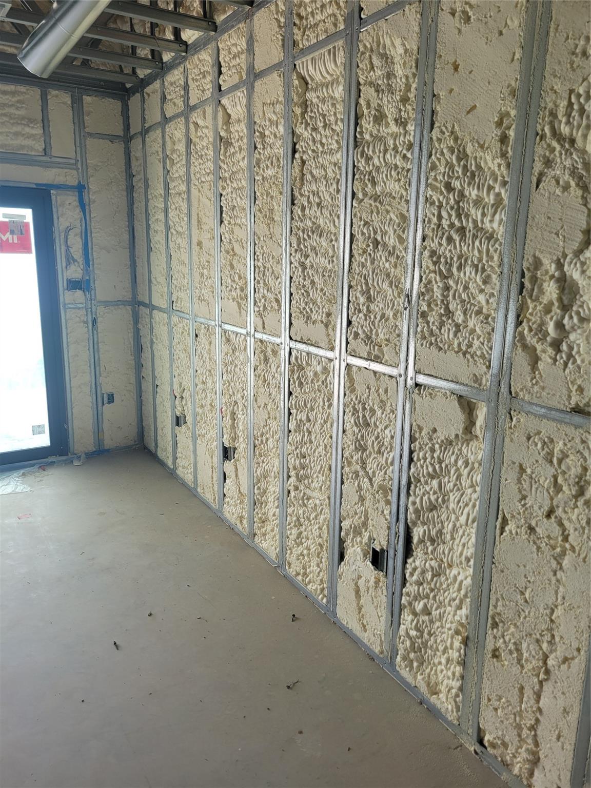 401 Lakeside Lane # 103