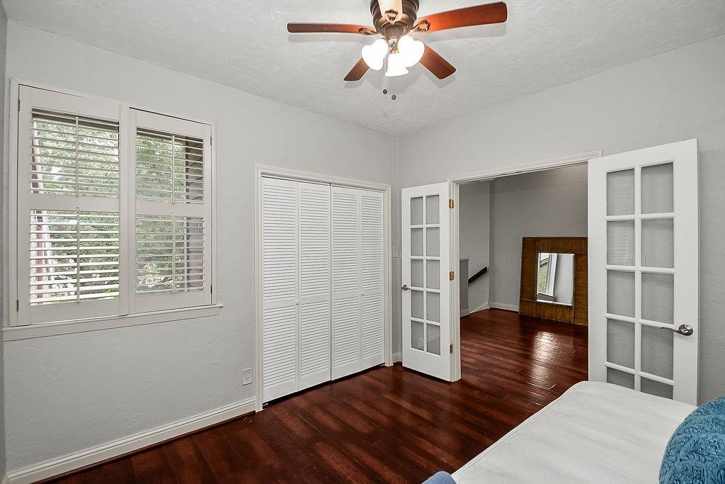 1933 Enterprise Avenue