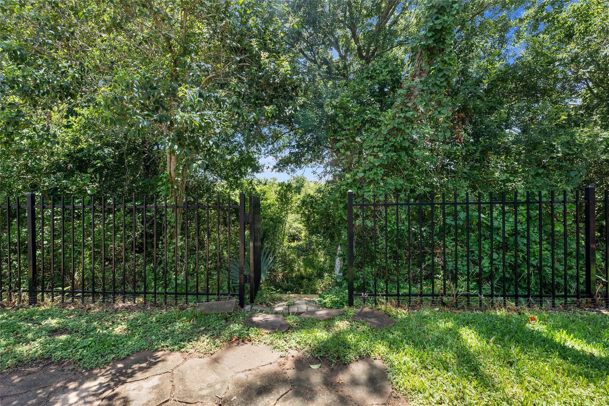 440 Magnolia Blossom