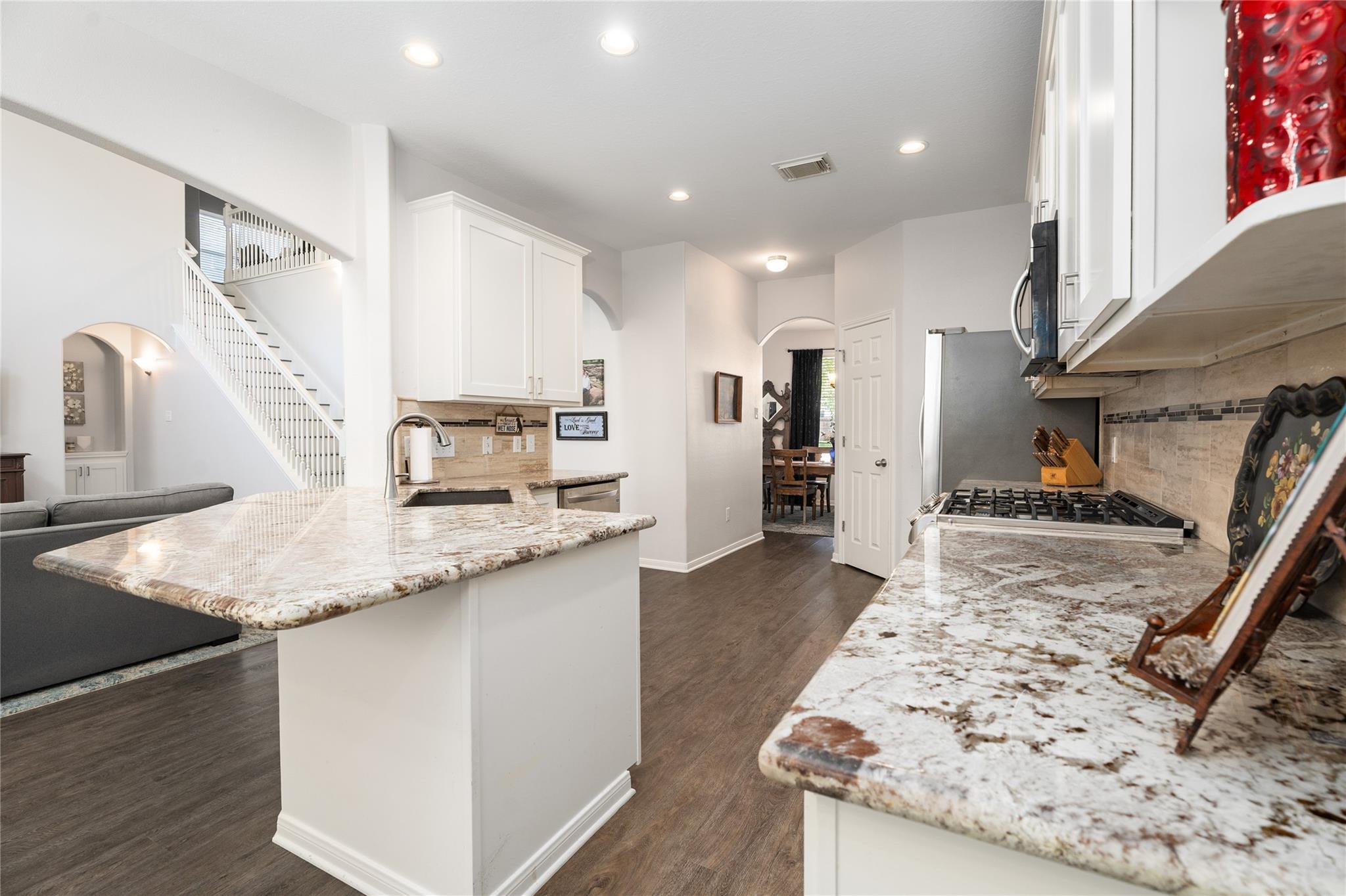 440 Magnolia Blossom