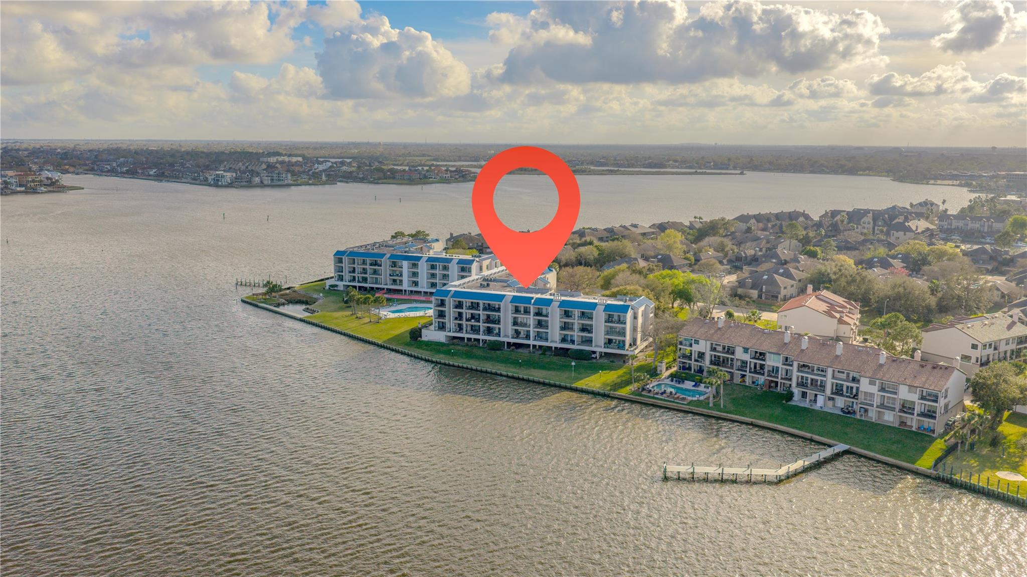 351 Lakeside Lane # 304